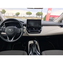 TOYOTA-COROLLA-1.8 HYBRID DREAM E-CVT