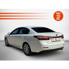 RENAULT-LATITUDE-EXECUTIVE 1.5 DCI 110 BG EDC EURO5
