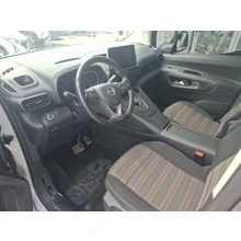 OPEL-COMBO-1.5 DİZEL 130HP AT-8 LIFE ULTIMATE