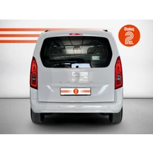 OPEL-COMBO-1.5 130 HP DİZEL AT8 ESSENTIAL