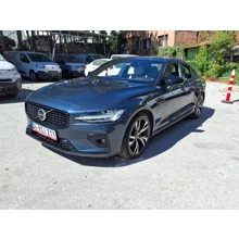VOLVO-S60-B5 AWD 250HP PLUS, DARK