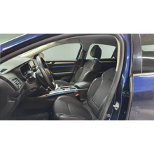 RENAULT-MEGANE-SEDAN ICON 1.3 TCE 140 bg EDC