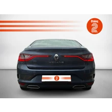 RENAULT-MEGANE-SEDAN TOUCH 1.3 TCE 140 BG EDC