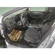 RENAULT-MEGANE-SEDAN ICON 1.3 TCE 140 bg EDC