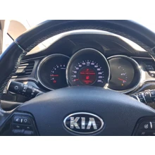 KIA-CEED-1.6 CRDI CONCEPT PLUS DCT 136PS