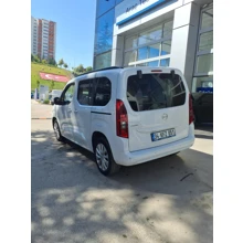 OPEL-COMBO-1.5 DİZEL 130HP AT-8 LIFE ELEGANCE