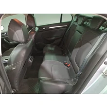RENAULT-MEGANE-SEDAN ICON 1.3 TCE 140 bg EDC