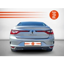 RENAULT-MEGANE-SEDAN TOUCH 1.3 TCE 140 BG EDC