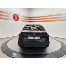 HONDA-CITY-1.5L DOHC I-VTEC EXECUTIVE BENZİNLİ Benzin EU6 D Sedan  İÇTEN YANMALI