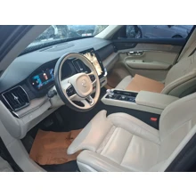 VOLVO-XC90-YENİ B5 AWD PLUS BRIGHT