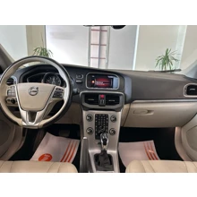 VOLVO-V40-T3 152 HP INSCRIPTION GEARTRONIC