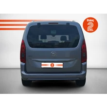 OPEL-COMBO-1.5 DİZEL 130HP AT-8 LIFE ULTIMATE