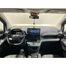 OPEL-COMBO-1.5 130 HP DİZEL AT8 ESSENTIAL