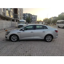 2018 RENAULT MEGANE 4 DİZEL OTOMATİK SERVİS BAKIMLI