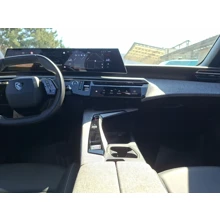 PEUGEOT-5008-ALLURE 1.2 HYBRID 136HP EDCS6