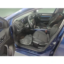 RENAULT-MEGANE-SEDAN ICON 1.3 TCE 140 bg EDC