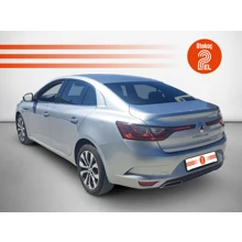 RENAULT-MEGANE-SEDAN ICON 1.3 TCE 140 bg EDC