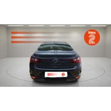 RENAULT-MEGANE-SEDAN ICON 1.3 TCE 140 bg EDC