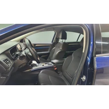RENAULT-MEGANE-SEDAN ICON 1.3 TCE 140 bg EDC