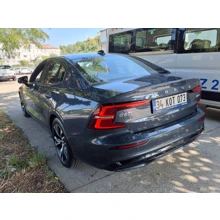 VOLVO-S60-B5 AWD 250HP PLUS, DARK