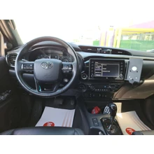 TOYOTA-HILUX-2.4D-4D 4x4 INVINCIBLE AT