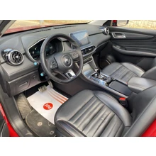 MG-HS-LUXURY 1.5 T-GDI 162 PS