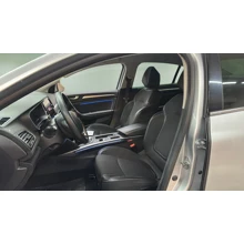 RENAULT-MEGANE-SEDAN ICON 1.3 TCE 140 bg EDC