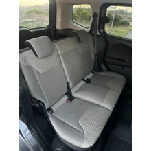 Acil satılık SAHİBİNDEN TEMİZ BAKIMLI 2023 FORD TOURNEO COURIER