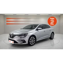 RENAULT-MEGANE-SEDAN ICON 1.3 TCE 140 bg EDC