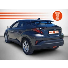TOYOTA-C-HR-1.8 HYBRID 4X2 FLAME E-CVT