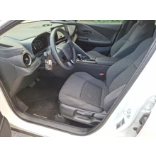 TOYOTA-C-HR-1.8 HYBRID FLAME E-CVT