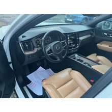 VOLVO-XC60-B4 AWD INSCRIPTION GEARTRONIC DİZEL/ELEK