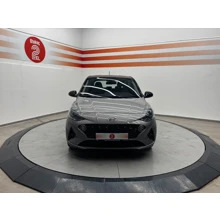 HYUNDAI-I10-1.2 MPI 5 İLERİ AMT ELITE ÇİFT RENK(BEN)