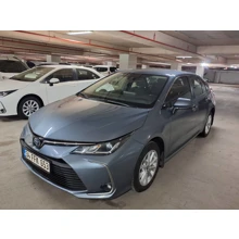 TOYOTA-COROLLA-1.8 HYBRID DREAM E-CVT