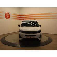 OPEL-COMBO-1.5 130 HP DİZEL MT6 ESSENTIAL