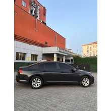 İLK SAHİBİNDEN SATILIK HATASIZ BOYASIZ TRAMERSİZ TERTEMİZ 48.000 KM PASSAT
