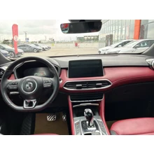 MG-HS-LUXURY 1.5 T-GDI 162 PS
