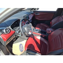 MG-HS-LUXURY 1.5 T-GDI 162 PS