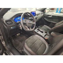 FORD-KUGA-ST-LINE 1.5L ECOBOOST 182PS 8İLERİ AT Benzin Suv İÇTEN YANMALI