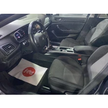 RENAULT-MEGANE-SEDAN TOUCH 1.3 TCE 140 bg EDC
