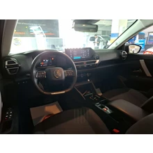 CITROEN-C4 X-1.2 PURETCH 130HP YOU EAT8