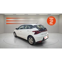 HYUNDAI-I20-1.4 MPI 6 İLERİ OTO AT JUMP (BENZİNLİ)