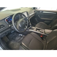 RENAULT-MEGANE-SEDAN ICON 1.3 TCE 140 bg EDC