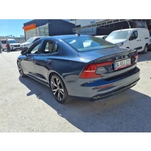 VOLVO-S60-B5 AWD 250HP PLUS, DARK