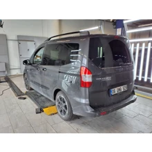 FORD-TOURNEO COURIER-1.5 L TDCI 100PS EU6.2 TITANIUM PLUS MCA