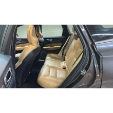 VOLVO-XC60-B4 MILD HYBRID AWD PLUS BRIGHT