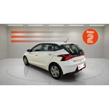 HYUNDAI-I20-1.4 MPI 6 İLERİ OTO AT JUMP (BENZİNLİ)
