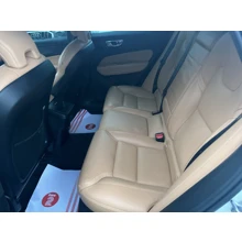 VOLVO-XC60-B4 AWD INSCRIPTION GEARTRONIC DİZEL/ELEK