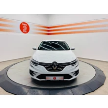 RENAULT-MEGANE-SEDAN TOUCH 1.3 TCE 140 BG EDC