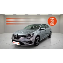 RENAULT-MEGANE-SEDAN ICON 1.3 TCE 140 bg EDC